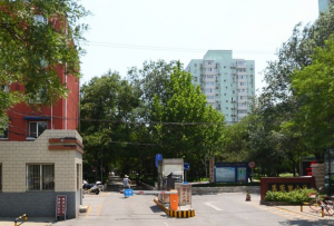 混 响 邸 大 门.png